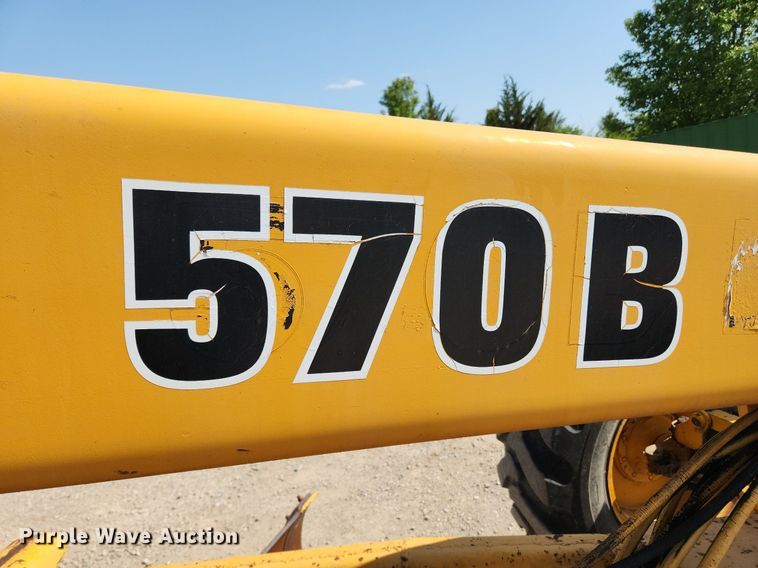image for item MW9734 1988 John Deere 570B  motor grader