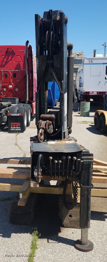 image for item MW9751 IMT 715  crane