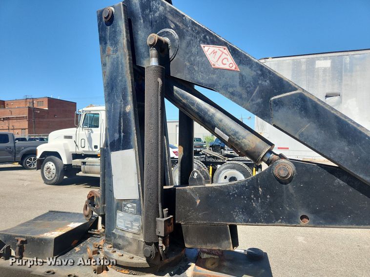 image for item MW9751 IMT 715  crane