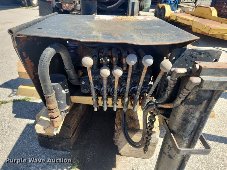 image for item MW9751 IMT 715  crane