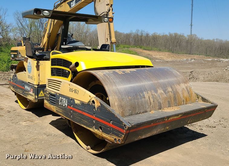 image for item MX9648 Hypac C784  double drum vibratory roller