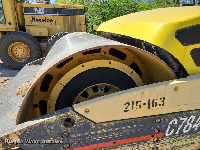 image for item MX9648 Hypac C784  double drum vibratory roller