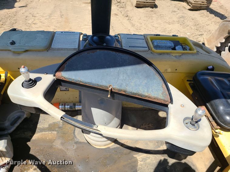 image for item MX9648 Hypac C784  double drum vibratory roller