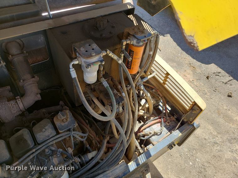 image for item MX9648 Hypac C784  double drum vibratory roller