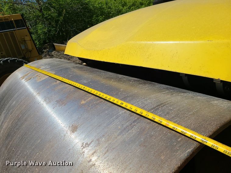 image for item MX9648 Hypac C784  double drum vibratory roller