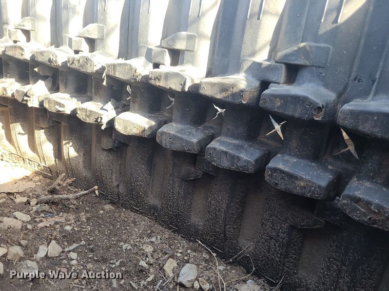 image for item MX9658 17" W excavator tracks