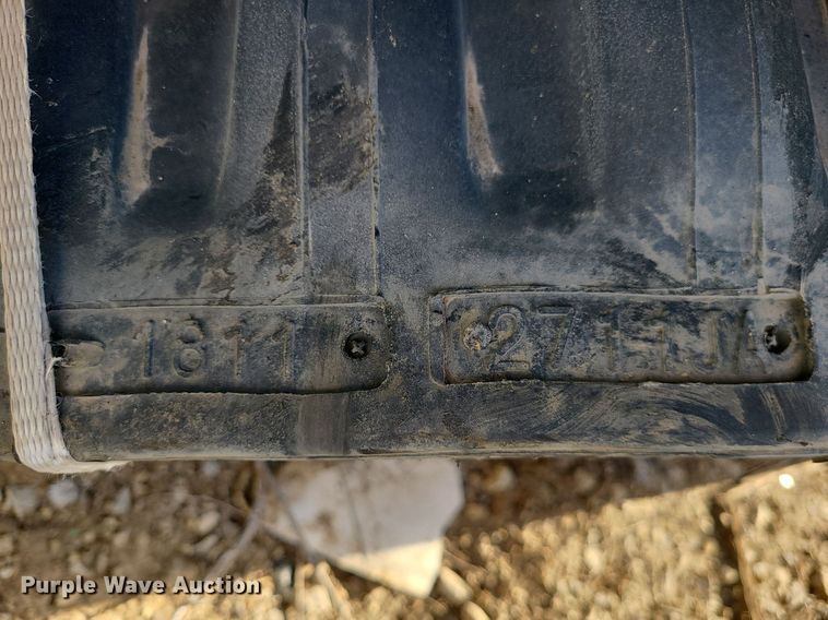 image for item MX9658 17" W excavator tracks