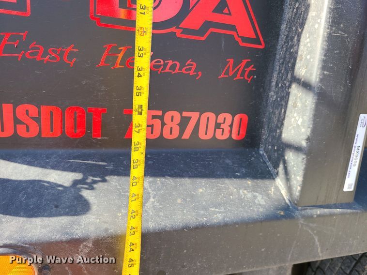 image for item MX9659 2002 International 4900  dump truck