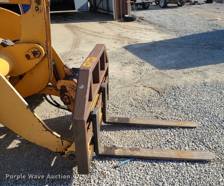 image for item MX9660 2003 Case 321D  wheel loader