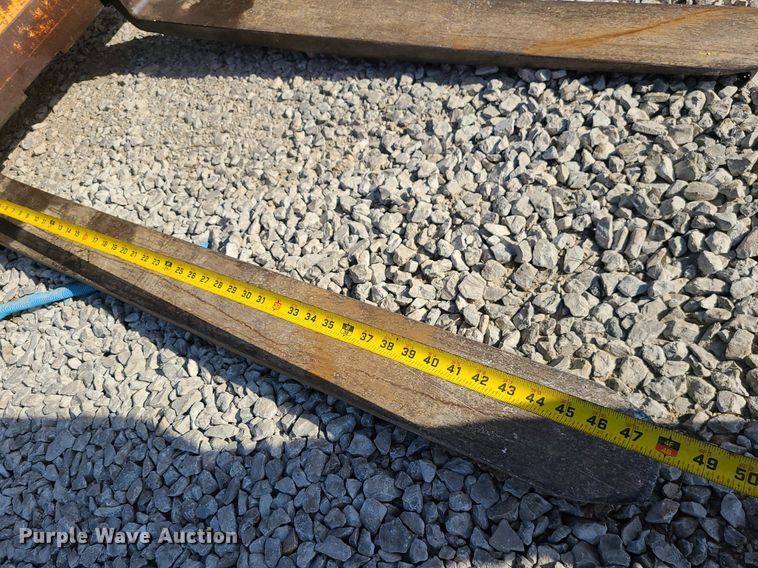 image for item MX9660 2003 Case 321D  wheel loader