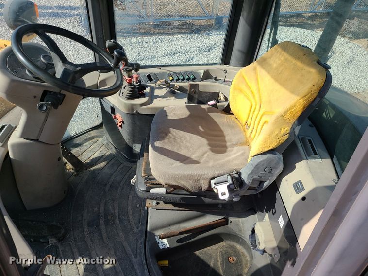 image for item MX9660 2003 Case 321D  wheel loader