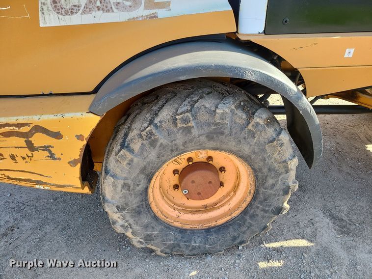 image for item MX9660 2003 Case 321D  wheel loader