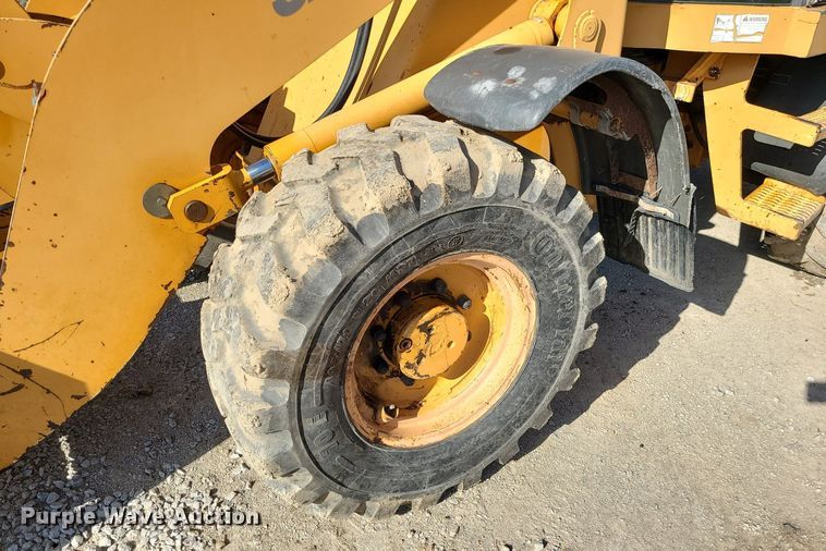 image for item MX9660 2003 Case 321D  wheel loader