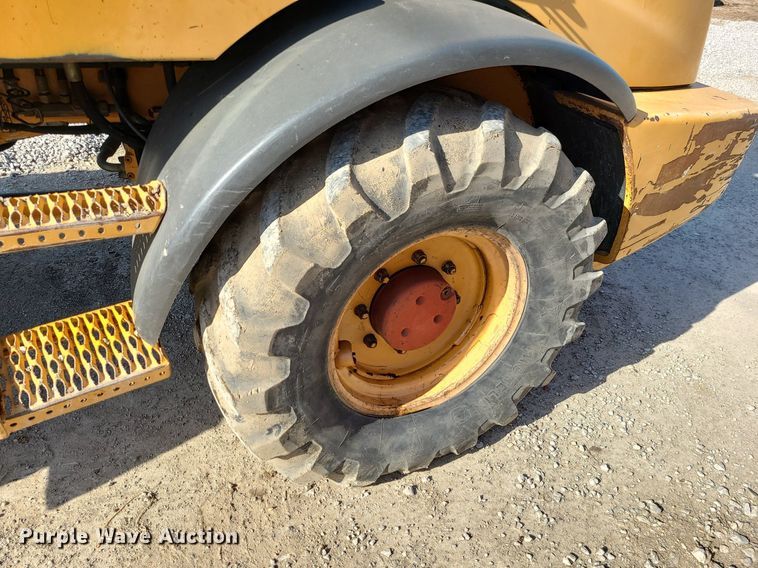 image for item MX9660 2003 Case 321D  wheel loader