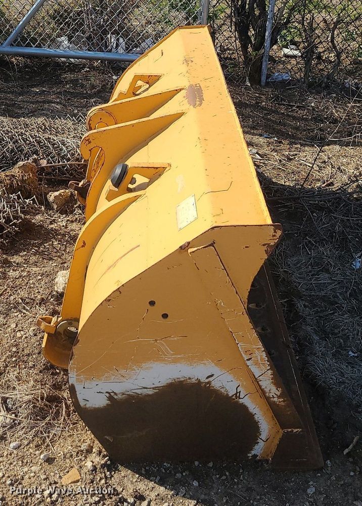 image for item MX9660 2003 Case 321D  wheel loader