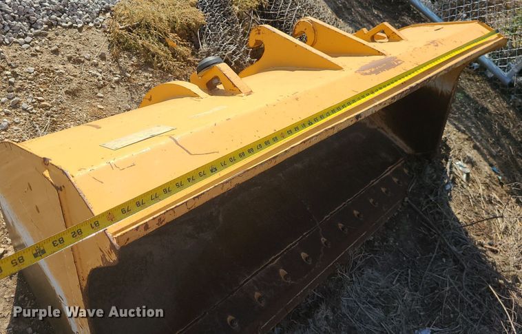 image for item MX9660 2003 Case 321D  wheel loader