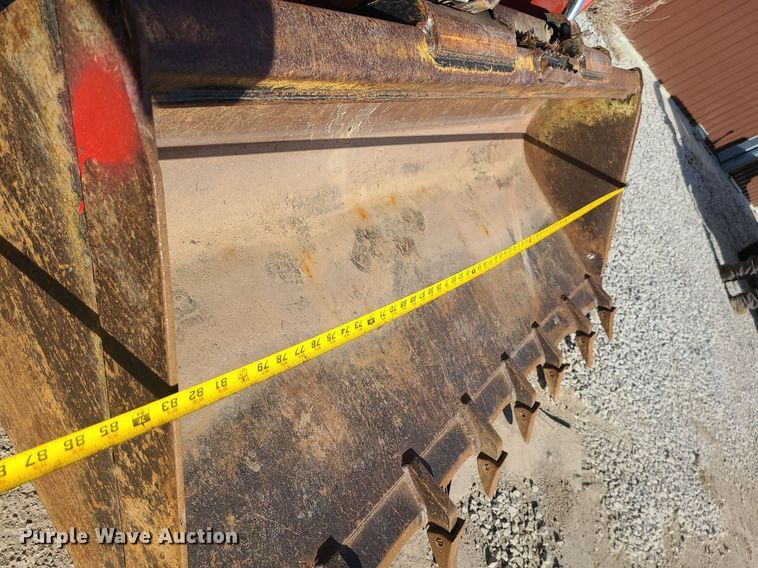 image for item MX9661 2013 Takeuchi TL12  tracked skid steer loader