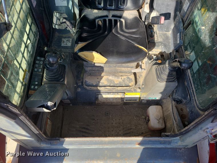 image for item MX9661 2013 Takeuchi TL12  tracked skid steer loader