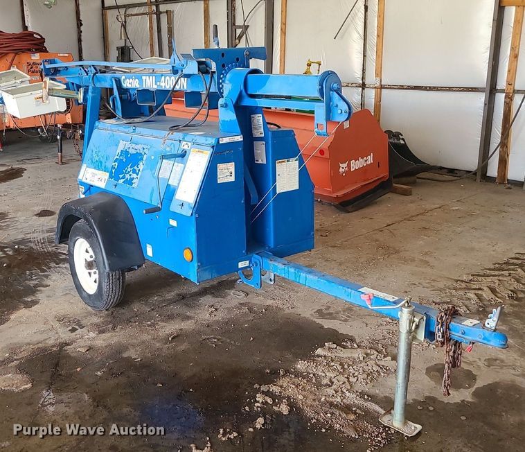 image for item MX9664 2004 Genie TML-4000N  light plant
