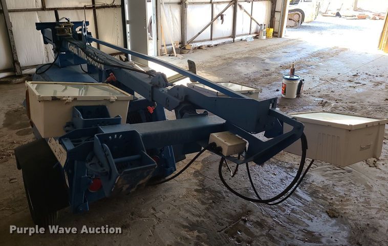 image for item MX9664 2004 Genie TML-4000N  light plant