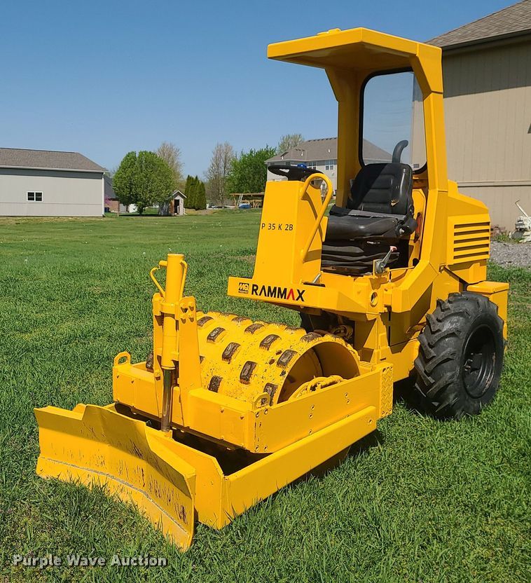 image for item MX9668 2006 Rammax P35K2B  single drum vibratory roller