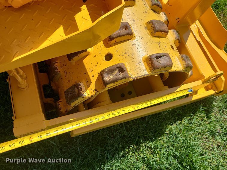 image for item MX9668 2006 Rammax P35K2B  single drum vibratory roller