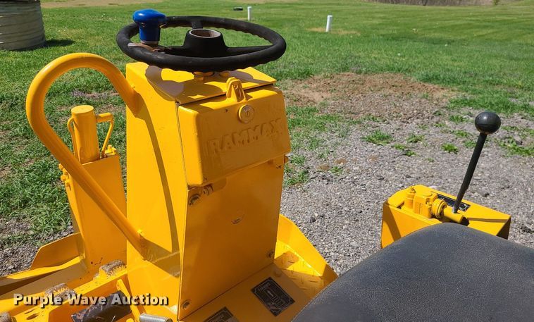 image for item MX9668 2006 Rammax P35K2B  single drum vibratory roller