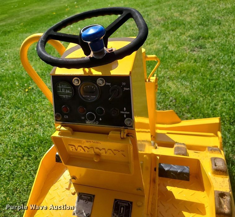 image for item MX9668 2006 Rammax P35K2B  single drum vibratory roller