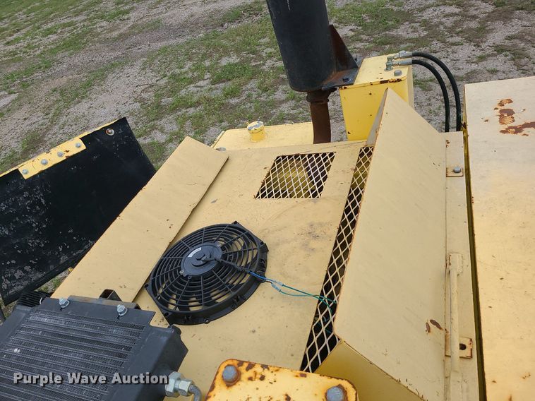 image for item MX9693 Puckett SF890  curb machine