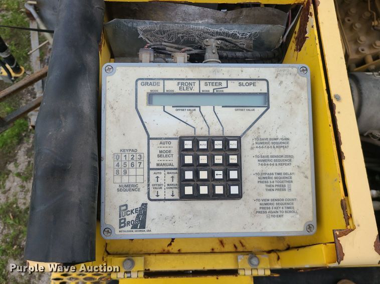 image for item MX9693 Puckett SF890  curb machine