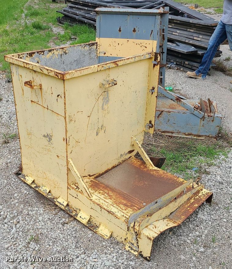 image for item MX9693 Puckett SF890  curb machine