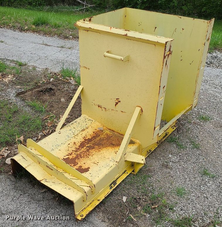 image for item MX9693 Puckett SF890  curb machine