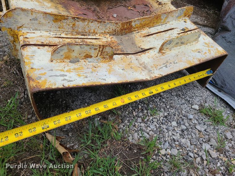 image for item MX9693 Puckett SF890  curb machine