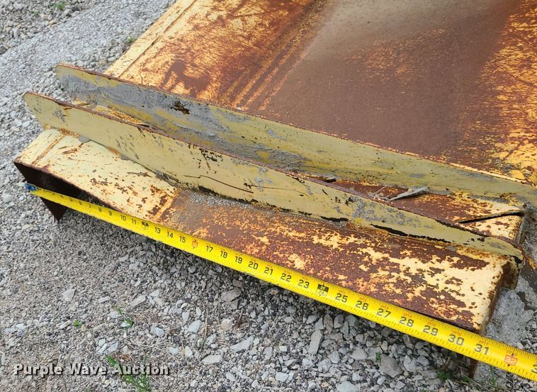 image for item MX9693 Puckett SF890  curb machine