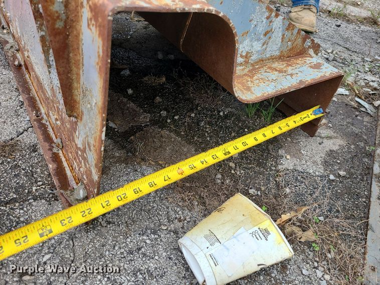 image for item MX9693 Puckett SF890  curb machine