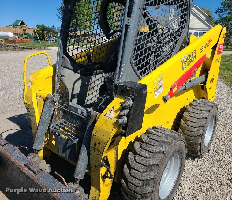 image for item MX9726 Wacker Neuson SW24  skid steer loader