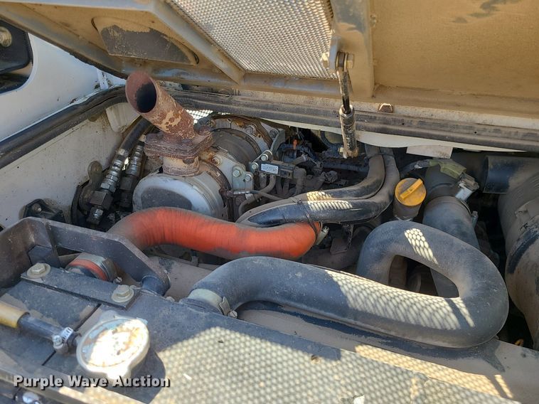 image for item MX9733 2014 Takeuchi TL12  tracked skid steer loader