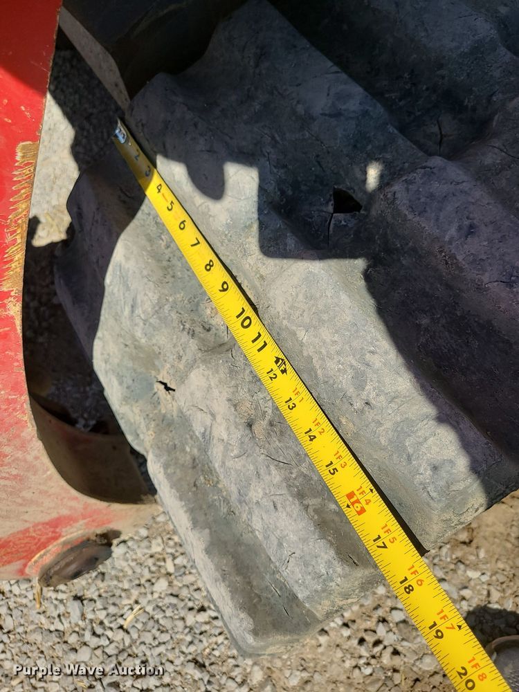 image for item MX9733 2014 Takeuchi TL12  tracked skid steer loader