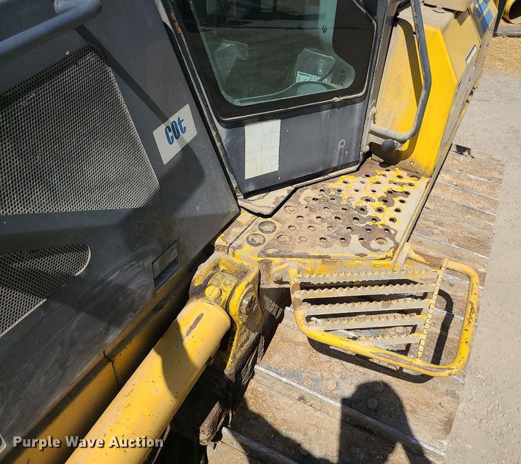 image for item MX9734 2012 Komatsu D61EX-15E0  dozer