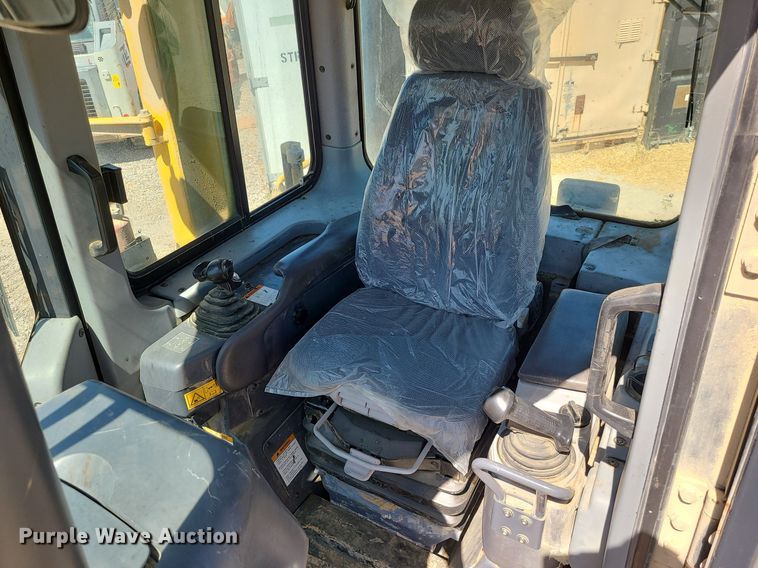 image for item MX9734 2012 Komatsu D61EX-15E0  dozer