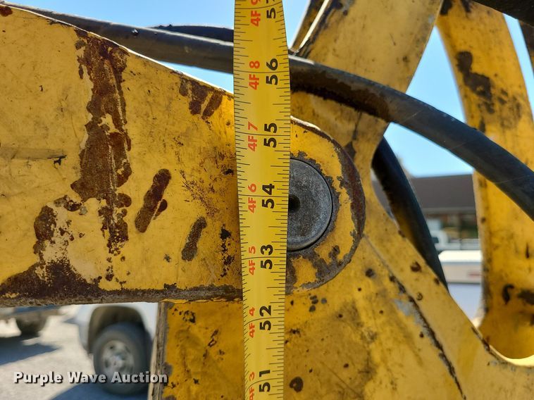 image for item MX9735 2006 Komatsu PC35MR-2  mini excavator