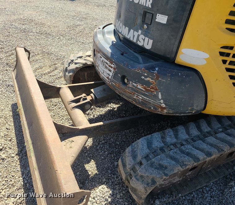 image for item MX9735 2006 Komatsu PC35MR-2  mini excavator