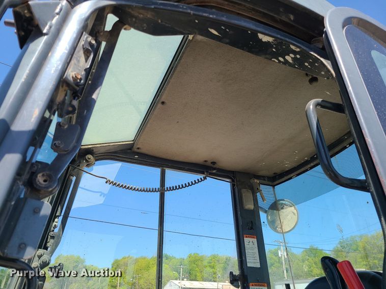 image for item MX9735 2006 Komatsu PC35MR-2  mini excavator