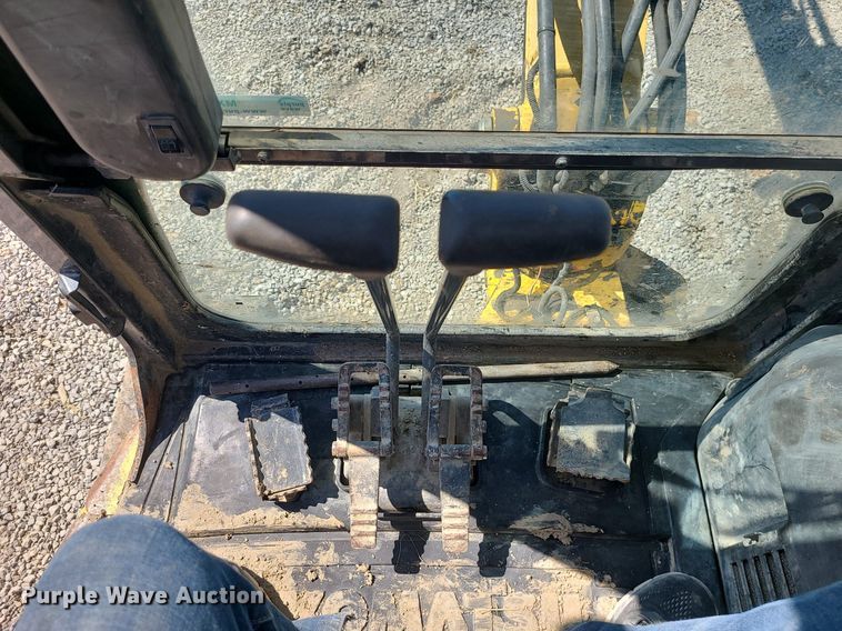 image for item MX9735 2006 Komatsu PC35MR-2  mini excavator