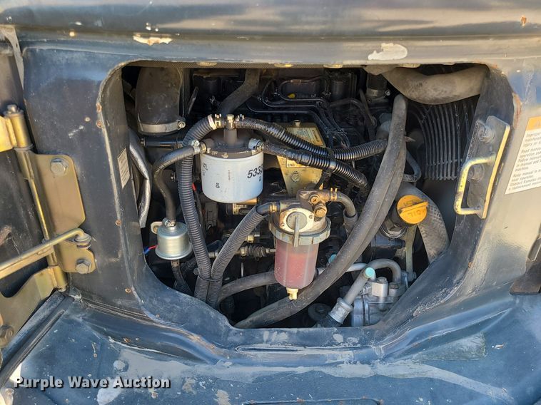 image for item MX9735 2006 Komatsu PC35MR-2  mini excavator