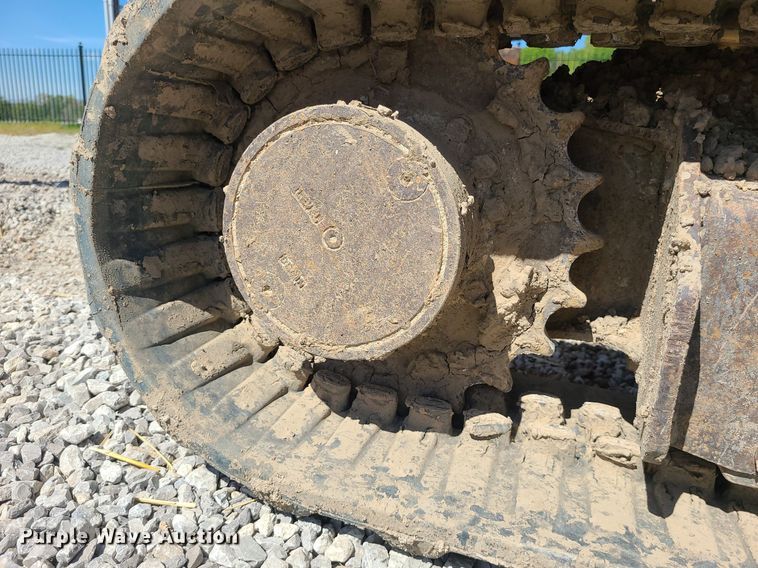 image for item MX9735 2006 Komatsu PC35MR-2  mini excavator