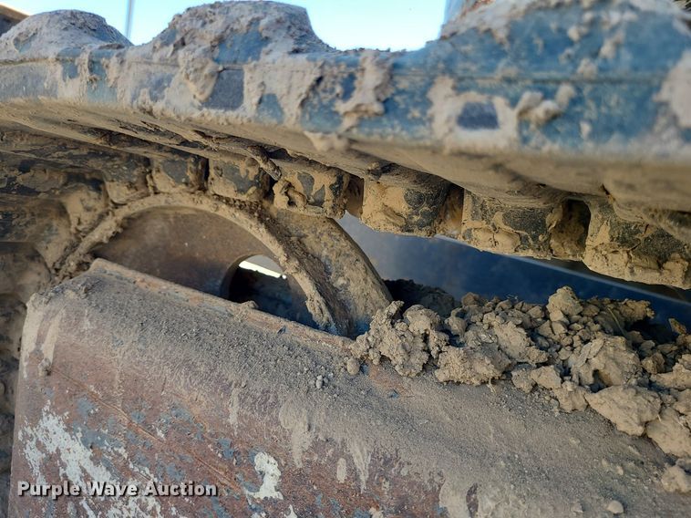 image for item MX9735 2006 Komatsu PC35MR-2  mini excavator