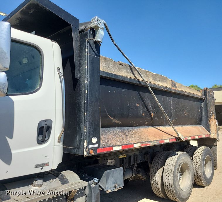 image for item MX9738 2012 Freightliner M2 112  dump truck