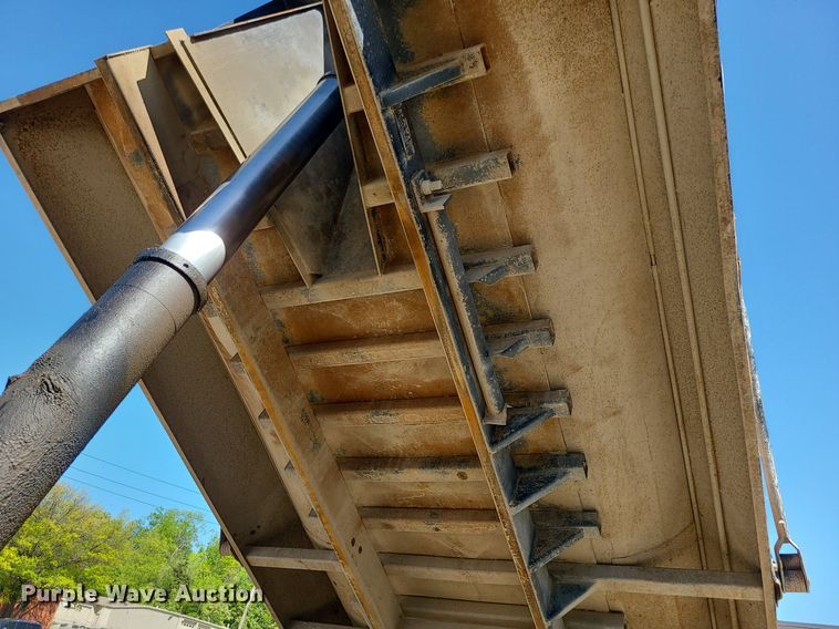 image for item MX9738 2012 Freightliner M2 112  dump truck