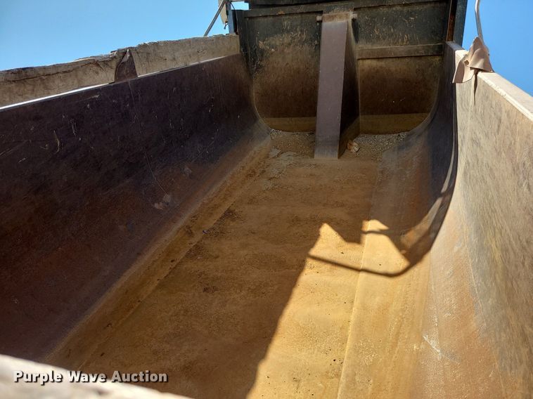 image for item MX9738 2012 Freightliner M2 112  dump truck